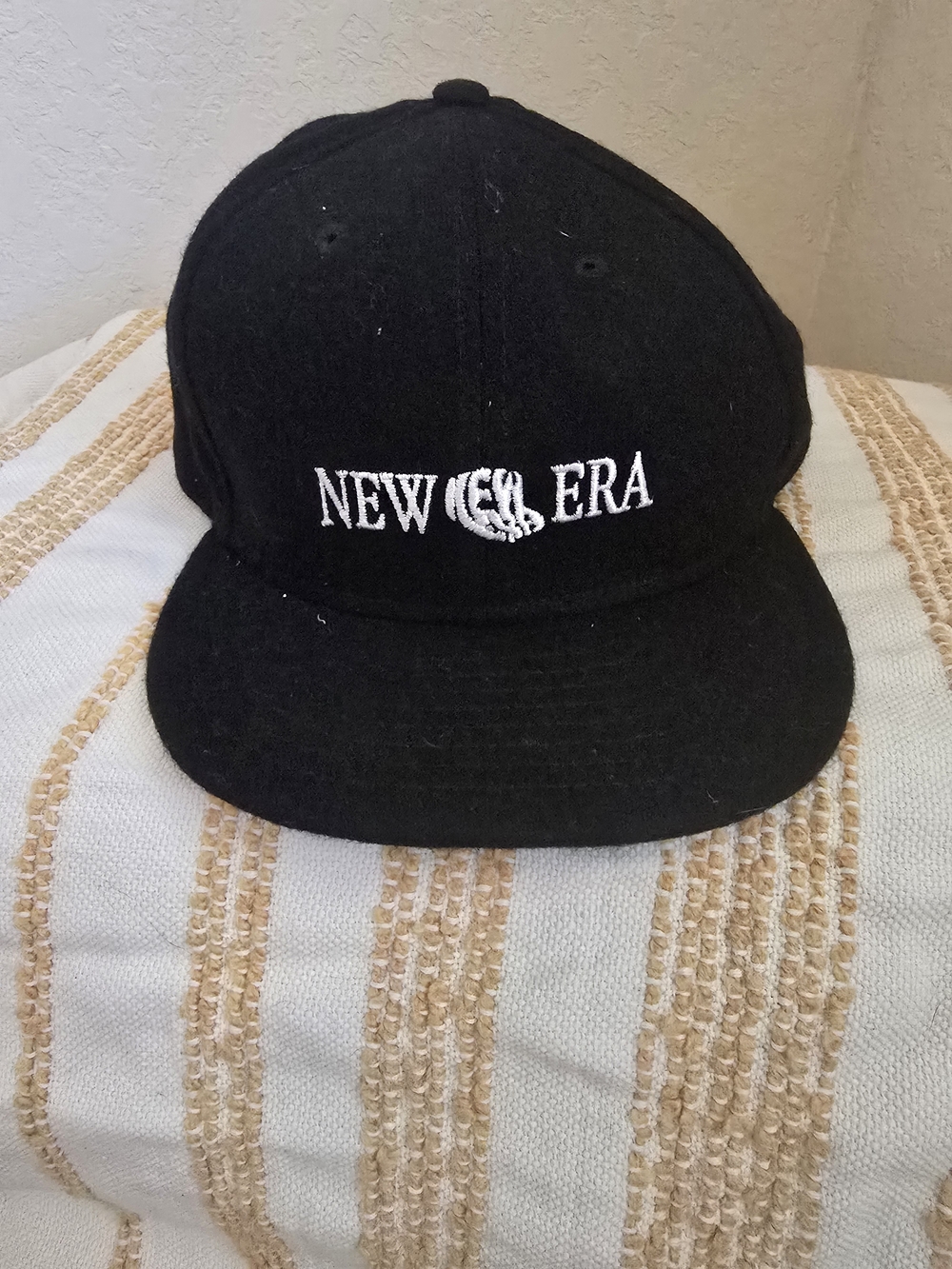 New Era Black Cap with White 59FIFTY Embroidery FITTED 7 7/8